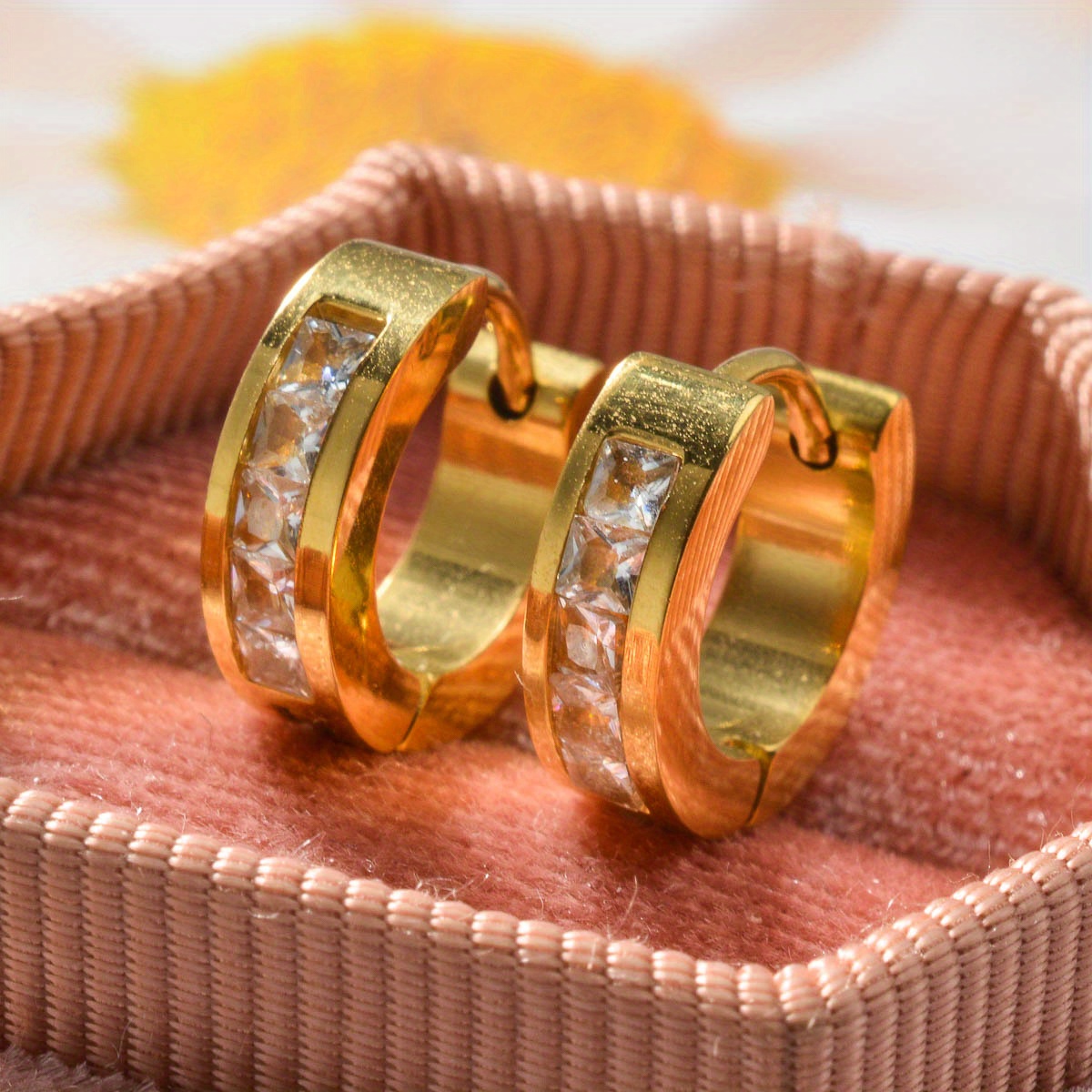 1 Set Multicolor Zirconia Design Hoop Earrings